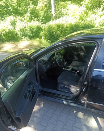Volkswagen Passat cena 15000 przebieg: 173000, rok produkcji 2007 z Leszno małe 37